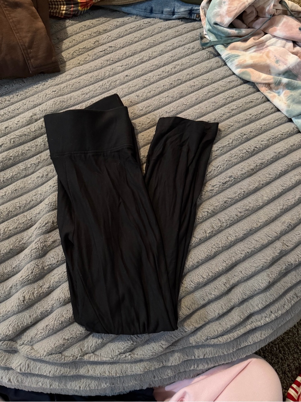 Lou & Grey super comfy leggings